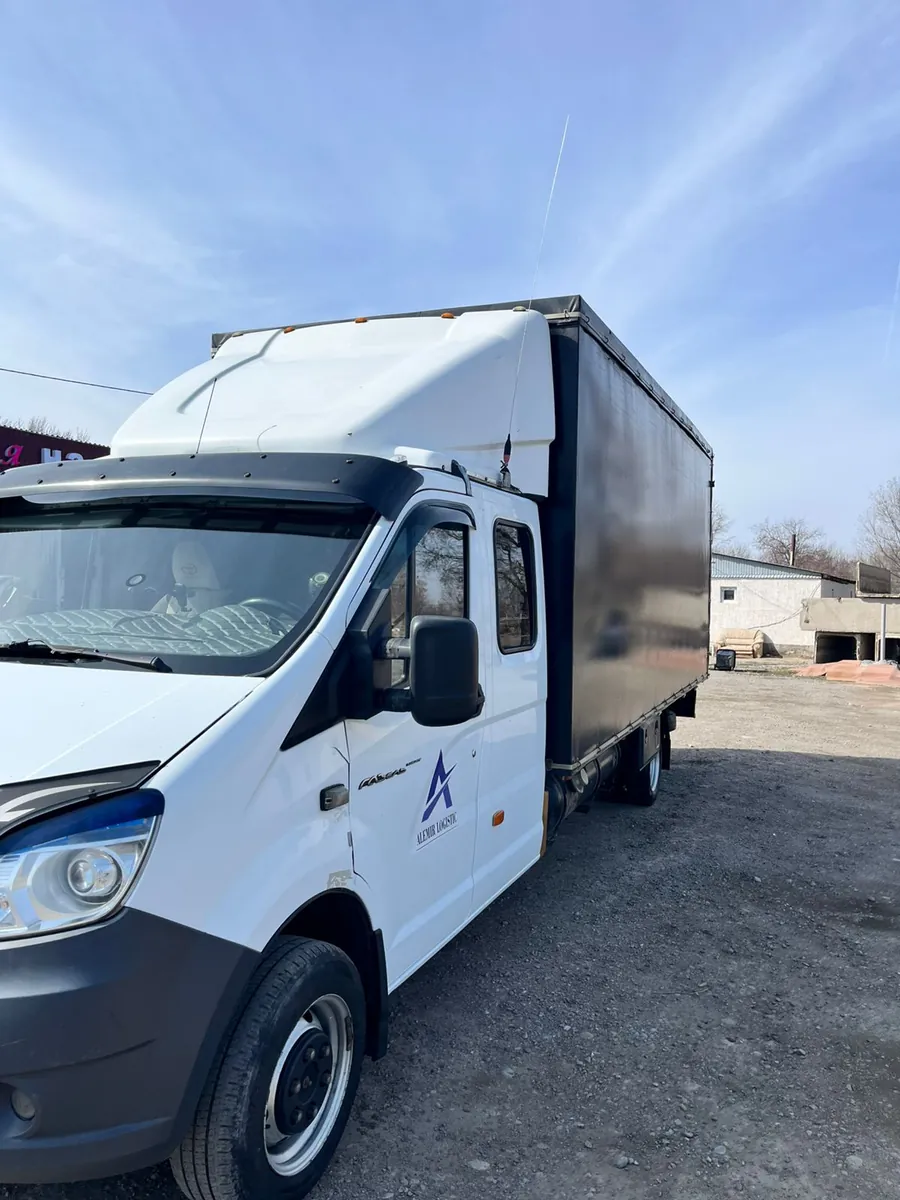 Light truck for batches from 500 kg